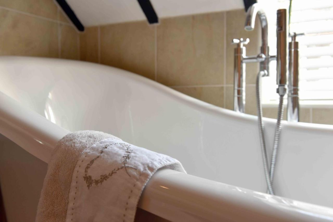 Luxury Eton House, 5 Minute Walk To Windsor Castle Villa Exterior foto